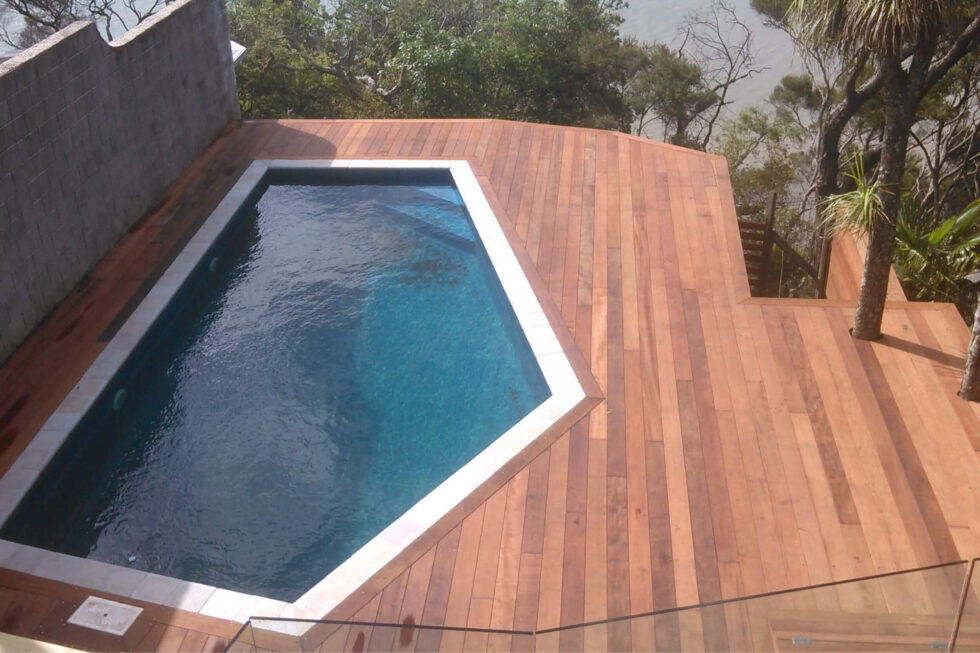 Wideboard Kwila and pool