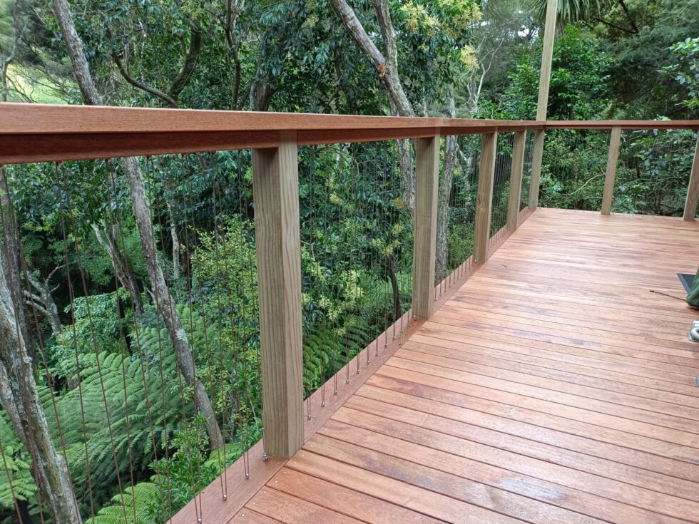 Stainless wire and tension handrail balustrade