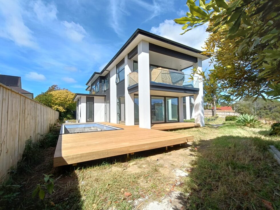 Completed Vitex new build around pool